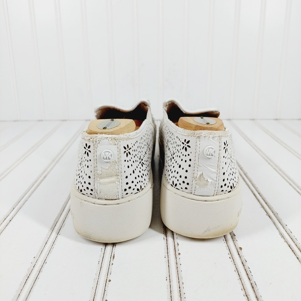 Michael Kors MK White Leather Slip-On Laser Cut Shoes Sneakers A314 - Picture 3 of 13